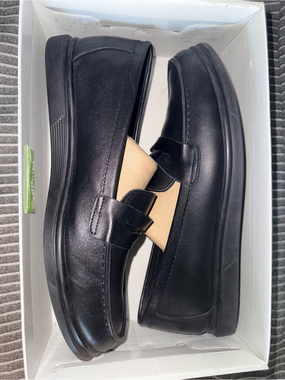 Sperry Black Leather Penny Loafers (Women, 40) - Picture 2 of 7